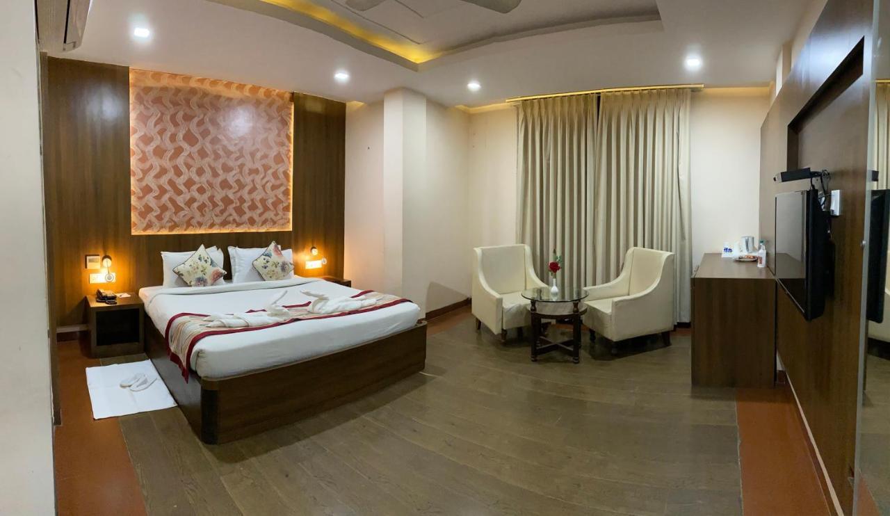 Allāhābād Junction Hotel Ajay International المظهر الخارجي الصورة