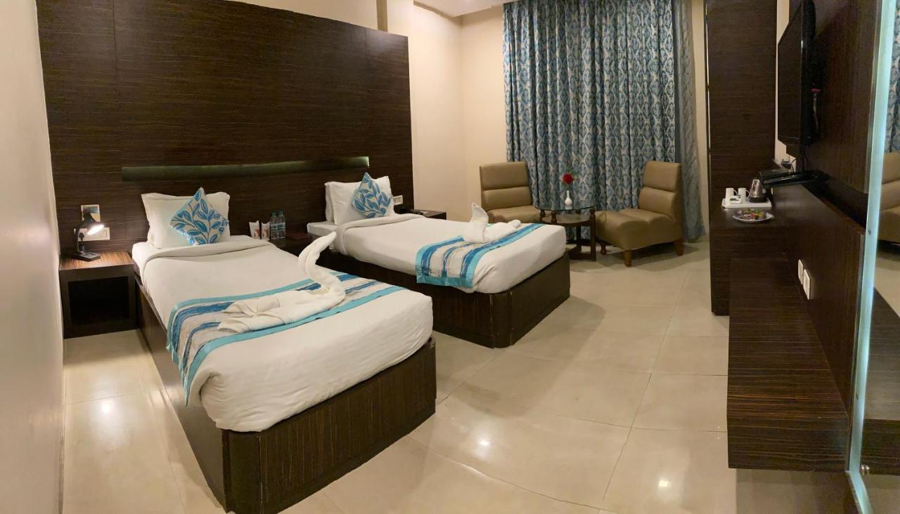 Allāhābād Junction Hotel Ajay International المظهر الخارجي الصورة