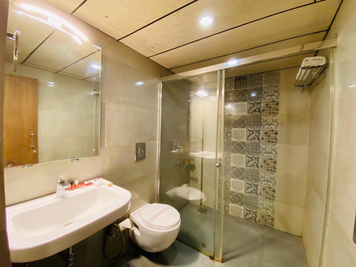 Allāhābād Junction Hotel Ajay International المظهر الخارجي الصورة